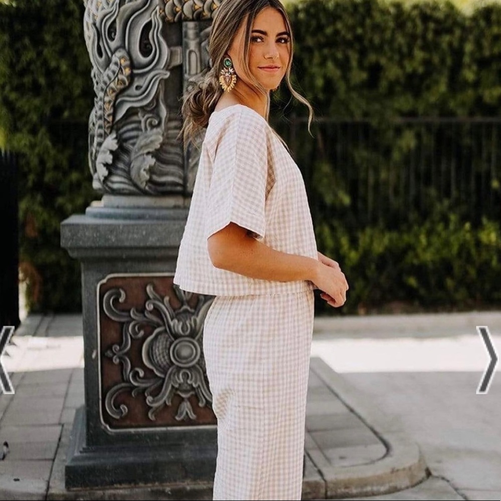 BRAND NEW Medium Neutral Gingham Set